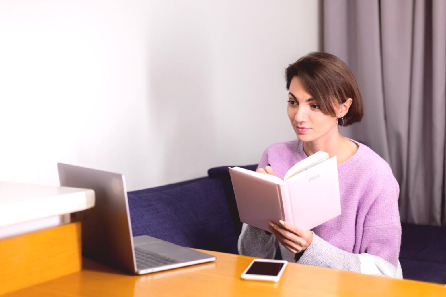 Event planning negotiation workshop materials and vendor pricing analysis